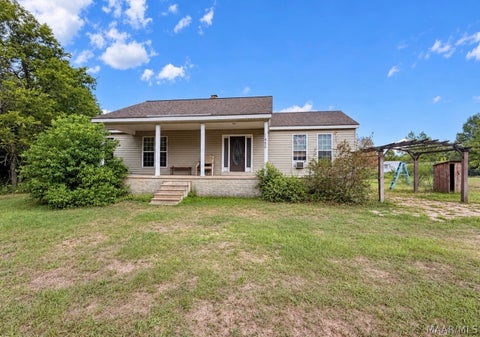 Photo of 1450 Politic Road, Elmore, AL 36025 (MLS # 591118)