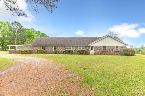 Photo of 3718 Antioch Road, Wetumpka, AL 36092 (MLS # 585363)