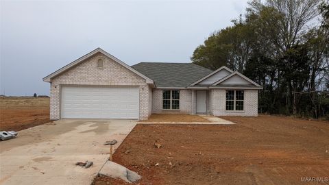 Photo of 2643 landing Way, Deatsville, AL 36022 (MLS # 581184) Photo of 2643 landing Way, Deatsville, AL 36022 (MLS # 581184)
