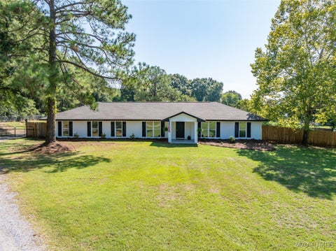 Photo of 3054 Redland Road, Wetumpka, AL 36093 (MLS # 590455)