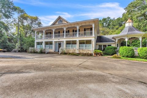 Photo of 414 Perry Hill Road, Montgomery, AL 36109 (MLS # 580569)