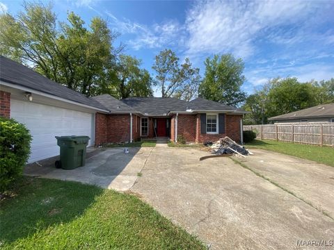 Photo of 5716 Bridle Path Lane, Montgomery, AL 36116 (MLS # 580393)