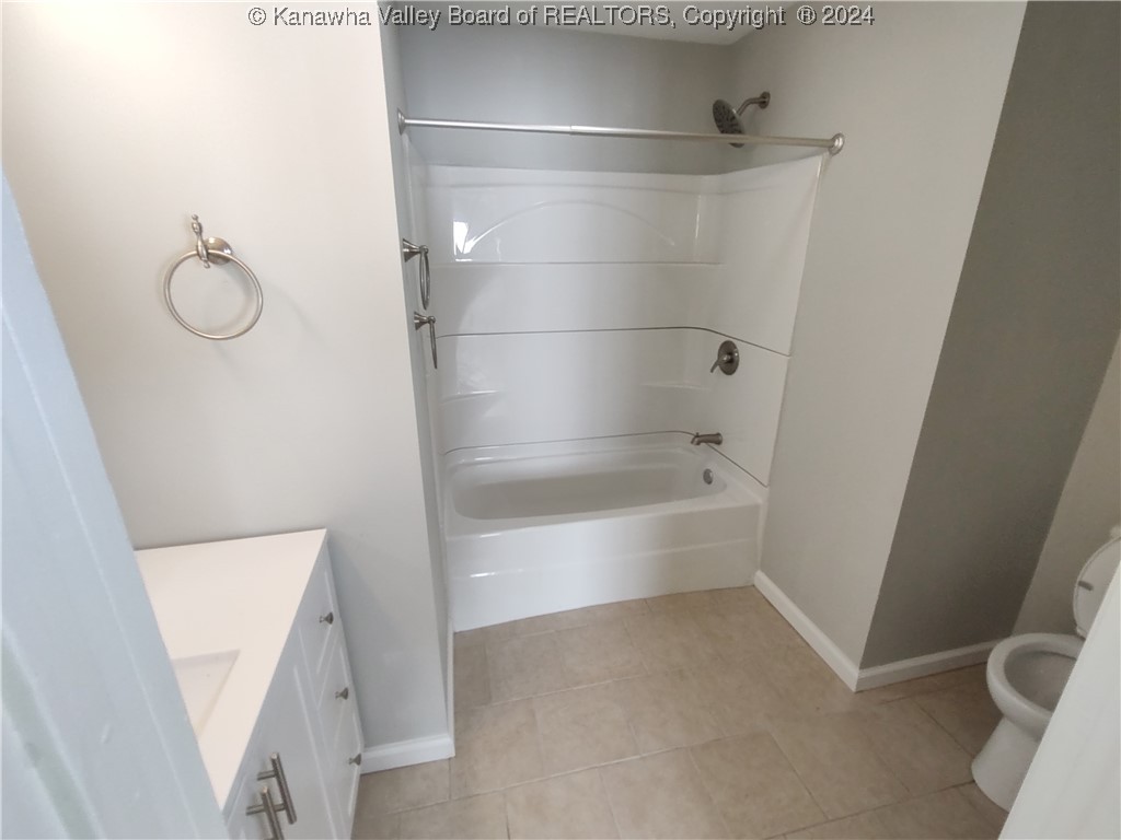 Dunbar, West Virginia 25064, United States, 3 Bedrooms Bedrooms, ,1 BathroomBathrooms,Residential,Pending,36778