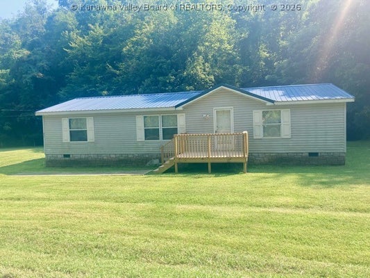 211 MAXINE DR, CHARLESTON, WV 25312 - Image 0e31ef969e07bf4e2b851234dffe2985/1270538665