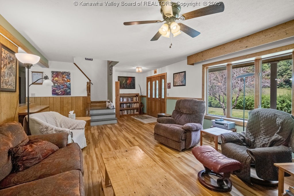 West Virginia 26206, United States, 4 Bedrooms Bedrooms, ,3 BathroomsBathrooms,Residential,Active,197823