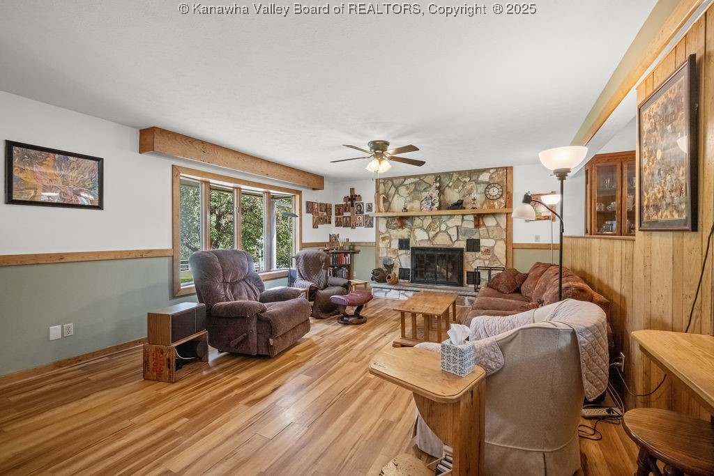 West Virginia 26206, United States, 4 Bedrooms Bedrooms, ,3 BathroomsBathrooms,Residential,Active,197823