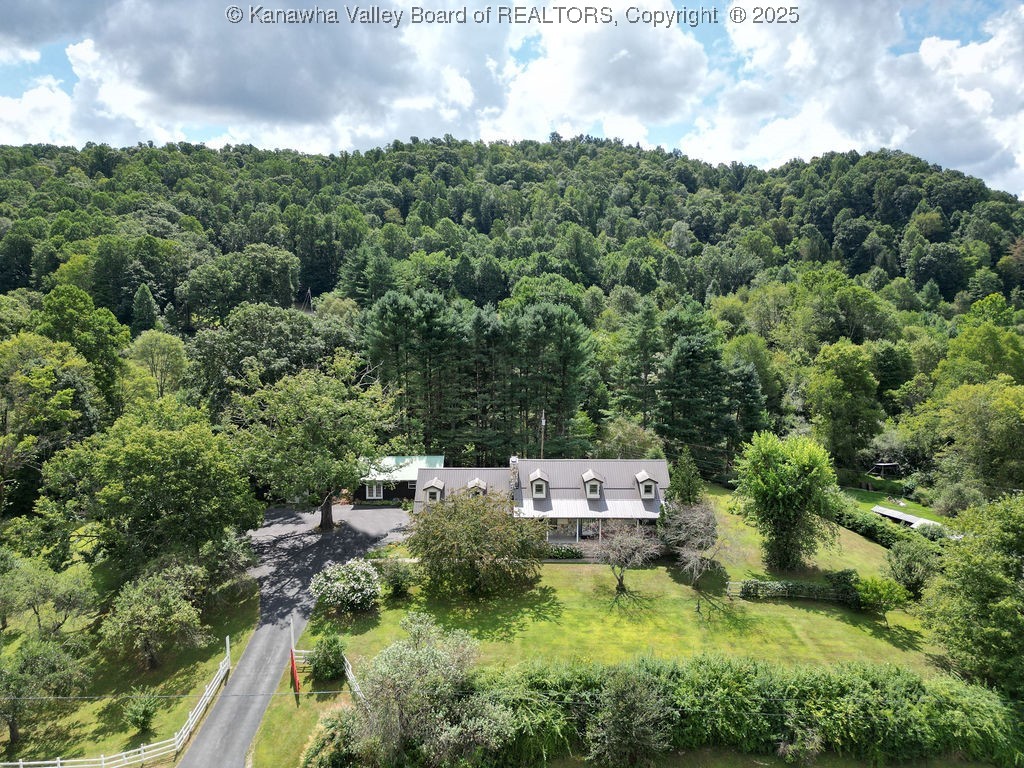 West Virginia 26206, United States, 4 Bedrooms Bedrooms, ,3 BathroomsBathrooms,Residential,Active,197823