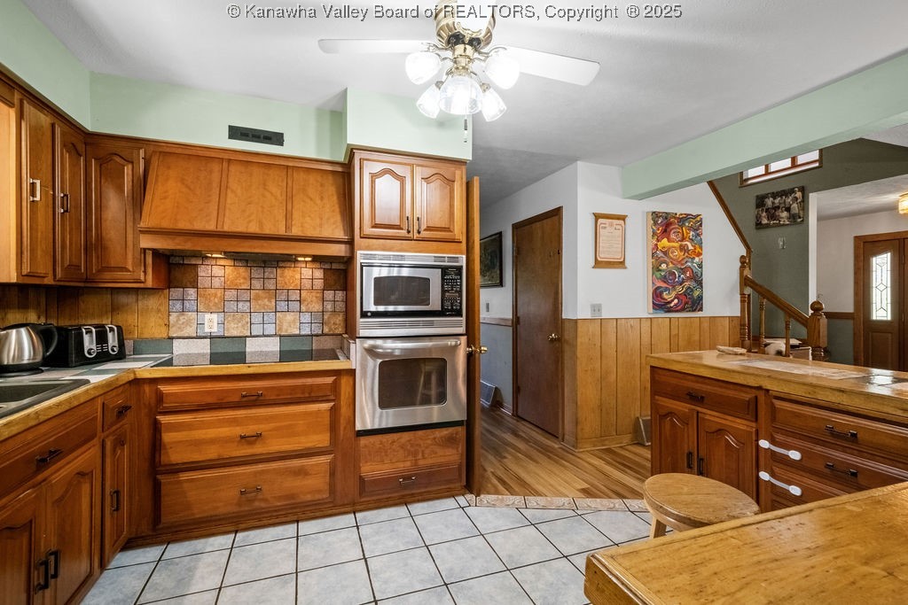 West Virginia 26206, United States, 4 Bedrooms Bedrooms, ,3 BathroomsBathrooms,Residential,Active,197823