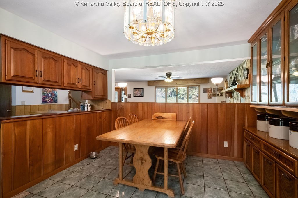 West Virginia 26206, United States, 4 Bedrooms Bedrooms, ,3 BathroomsBathrooms,Residential,Active,197823