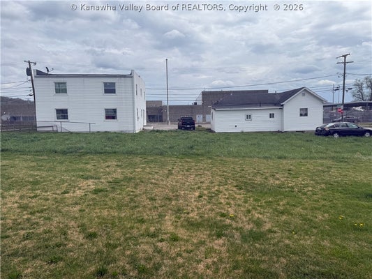 2907 4TH AVE, CHARLESTON, WV 25387 - Image 1c6d2b51996557c211e6c4e13f49d7b5/79464722