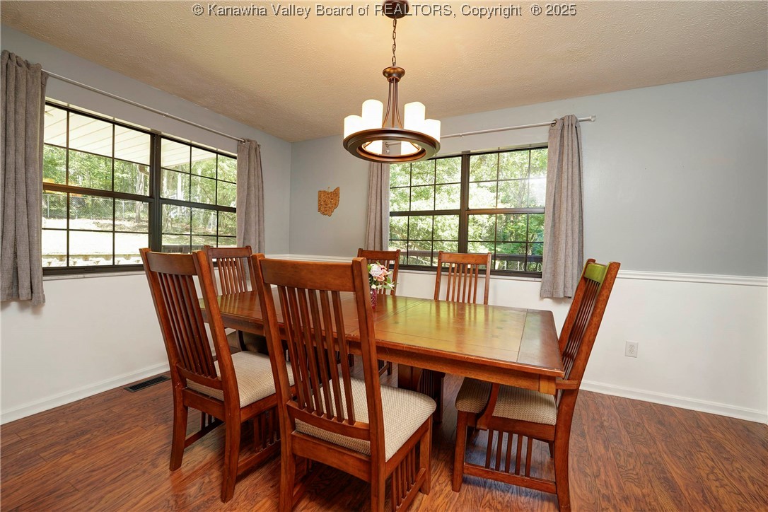 Charleston, West Virginia 25313, United States, 3 Bedrooms Bedrooms, ,3 BathroomsBathrooms,Residential,Active,193876