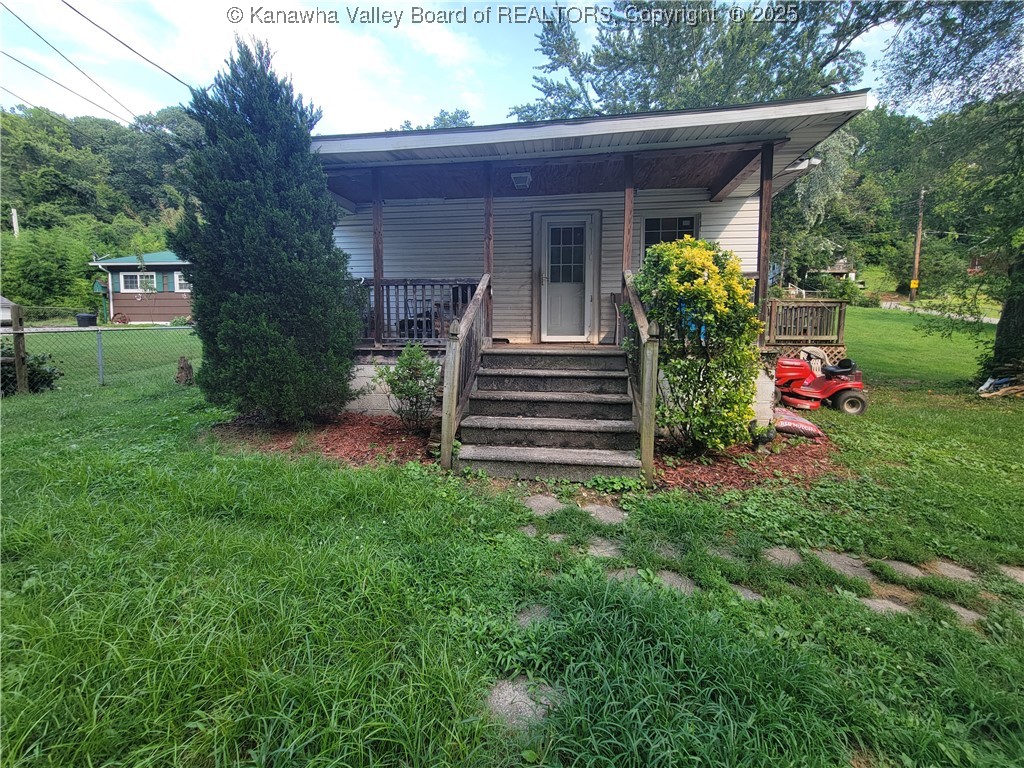 Dunbar, West Virginia 25064, United States, 2 Bedrooms Bedrooms, ,1 BathroomBathrooms,Residential,Active,171809