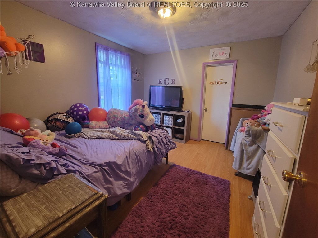 Dunbar, West Virginia 25064, United States, 2 Bedrooms Bedrooms, ,1 BathroomBathrooms,Residential,Active,171809