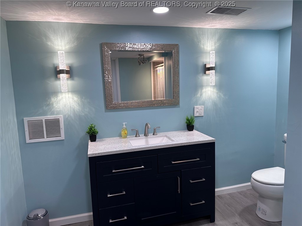 Nitro, West Virginia 25143, United States, 4 Bedrooms Bedrooms, ,2 BathroomsBathrooms,Residential,Active,150655