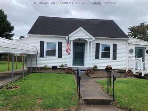 410 3rd Street, New Haven, WV 25265 - #: 266481