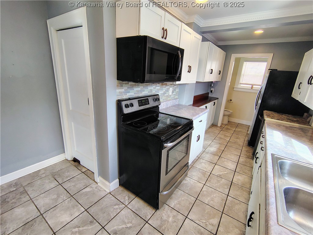 South Charleston, West Virginia 25301, United States, 3 Bedrooms Bedrooms, ,2 BathroomsBathrooms,Residential,Active,228876