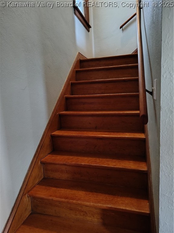 South Charleston, West Virginia 25301, United States, 3 Bedrooms Bedrooms, ,2 BathroomsBathrooms,Residential,Active,228876