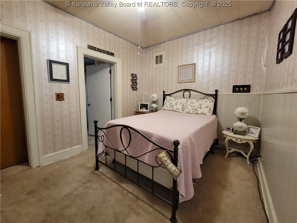 East Bank, West Virginia 25015, United States, 3 Bedrooms Bedrooms, ,2 BathroomsBathrooms,Residential,Pending,92304