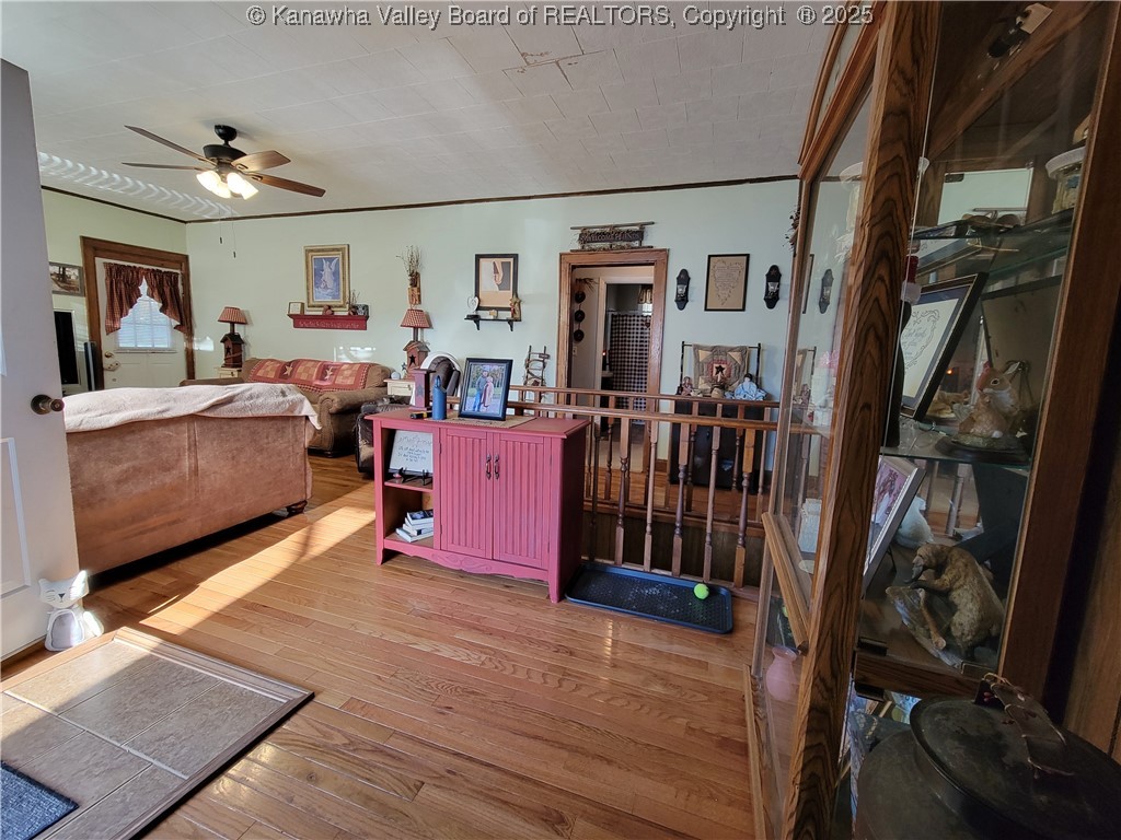 East Bank, West Virginia 25015, United States, 3 Bedrooms Bedrooms, ,2 BathroomsBathrooms,Residential,Pending,92304