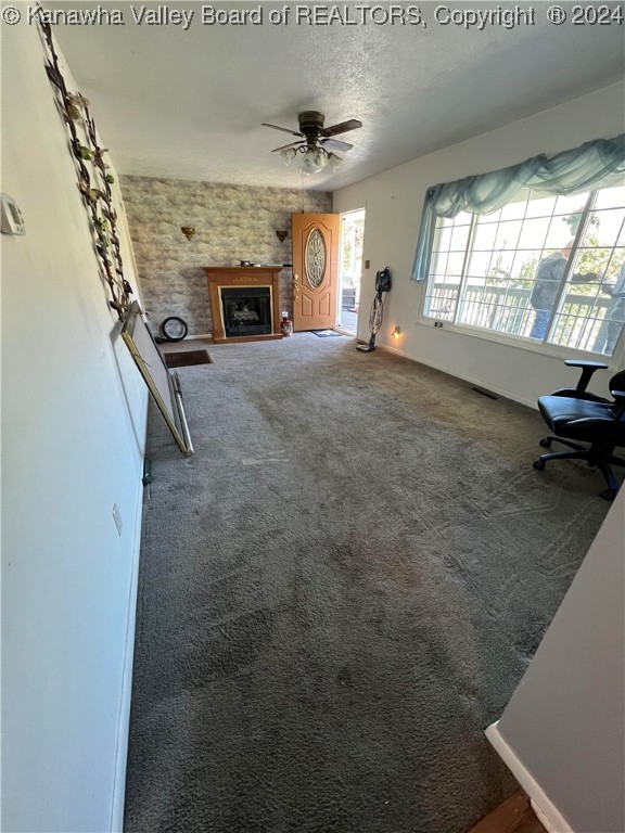 East Bank, West Virginia 25067, United States, 2 Bedrooms Bedrooms, ,2 BathroomsBathrooms,Residential,Active,45689