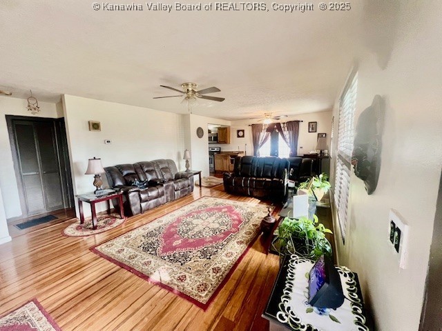 St Albans, West Virginia 25177, United States, 3 Bedrooms Bedrooms, ,1 BathroomBathrooms,Residential,Active,240849