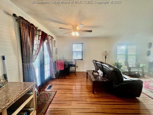 St Albans, West Virginia 25177, United States, 3 Bedrooms Bedrooms, ,1 BathroomBathrooms,Residential,Active,240849