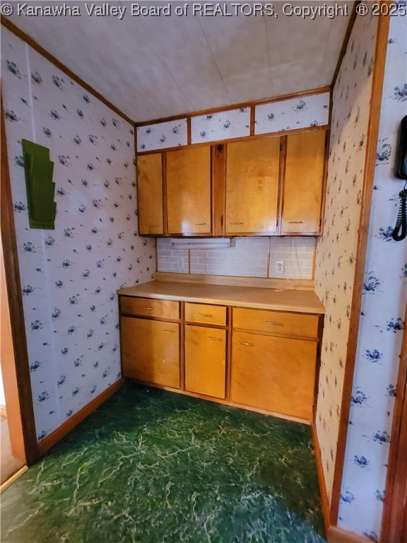 Belle, West Virginia 25015, United States, 3 Bedrooms Bedrooms, ,1 BathroomBathrooms,Residential,Active,97314