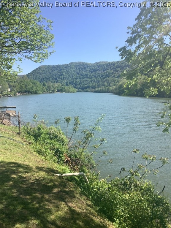 Smithers, West Virginia 25186, United States, 2 Bedrooms Bedrooms, ,1 BathroomBathrooms,Residential,Active,141190