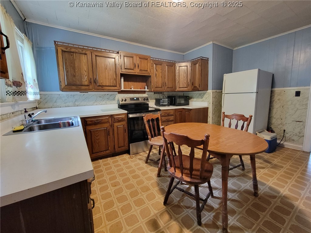 Smithers, West Virginia 25186, United States, 2 Bedrooms Bedrooms, ,1 BathroomBathrooms,Residential,Active,141190