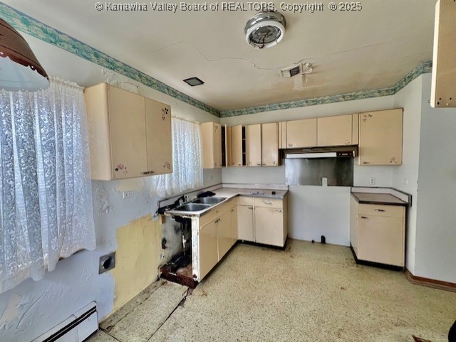 Smithers, West Virginia 25186, United States, 3 Bedrooms Bedrooms, ,1 BathroomBathrooms,Residential,Active,103660