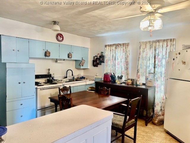 Saint Albans, West Virginia 25177, United States, 3 Bedrooms Bedrooms, ,2 BathroomsBathrooms,Residential,Pending,95120