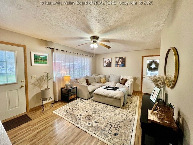 Elkview, West Virginia 25071, United States, 3 Bedrooms Bedrooms, ,1 BathroomBathrooms,Residential,Active,252943