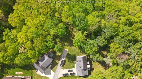 2072 TERRY RD, SOUTH CHARLESTON, WV 25309 - Image 6ee7fbcee1b47db3027113cd1913c2e4/3509711024