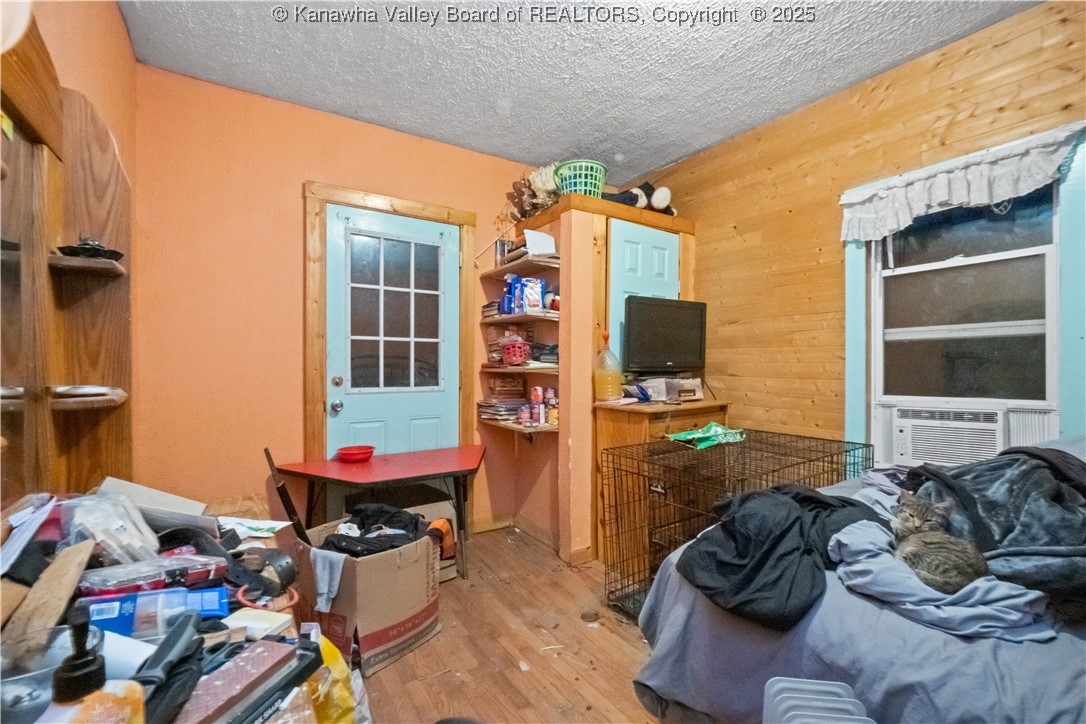 Racine, West Virginia 25165, United States, 2 Bedrooms Bedrooms, ,1 BathroomBathrooms,Residential,Active,14324