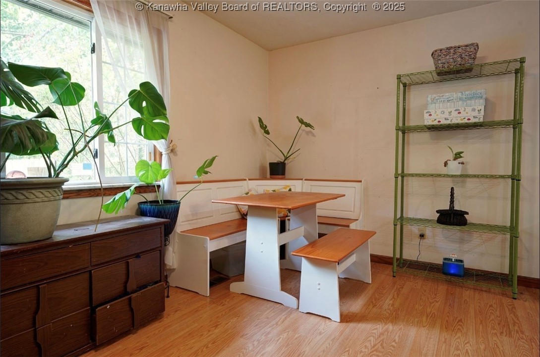 Elkview, West Virginia 25071, United States, 3 Bedrooms Bedrooms, ,2 BathroomsBathrooms,Residential,Active,150798