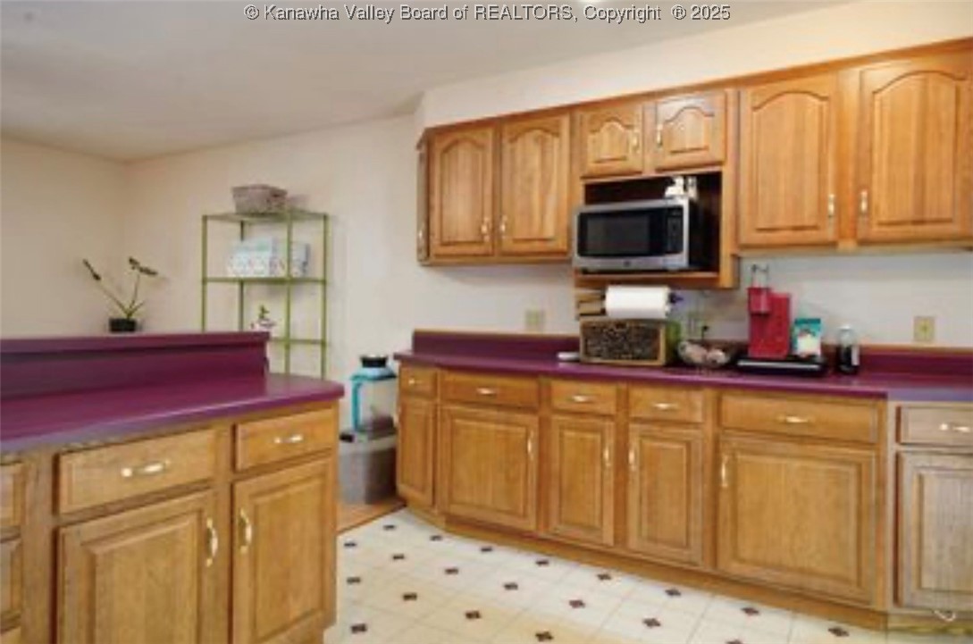 Elkview, West Virginia 25071, United States, 3 Bedrooms Bedrooms, ,2 BathroomsBathrooms,Residential,Active,150798