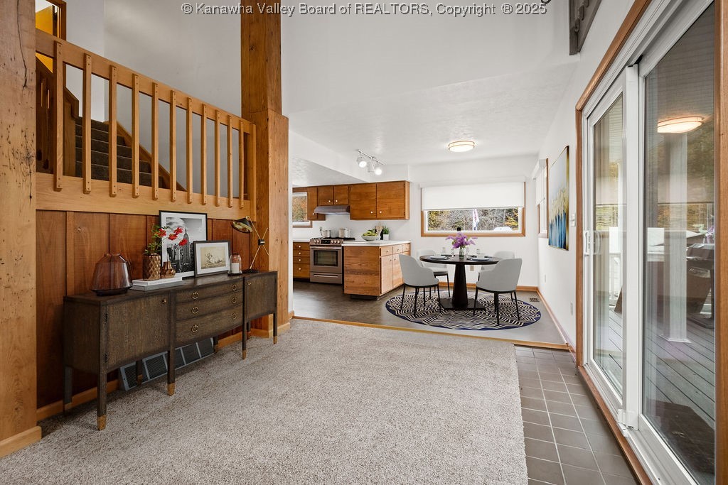 Culloden, West Virginia, 25510, United States, 3 Bedrooms Bedrooms, ,4 BathroomsBathrooms,Residential,Active,1972176