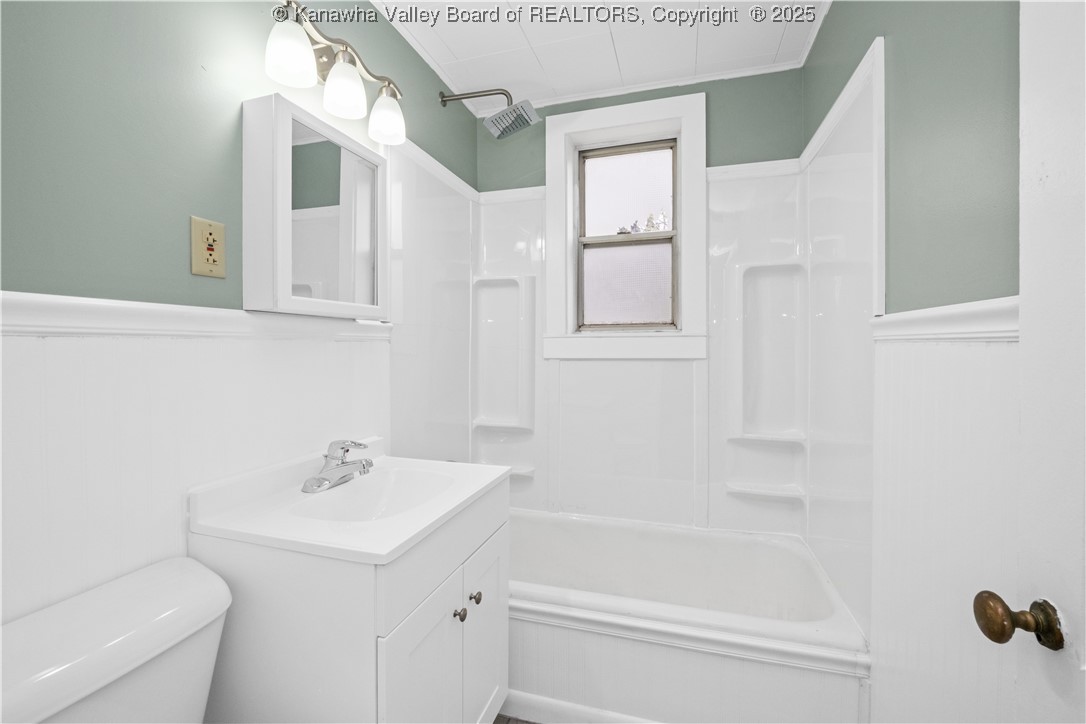 South Charleston, West Virginia 25309, United States, 2 Bedrooms Bedrooms, ,1 BathroomBathrooms,Residential,Active,245703