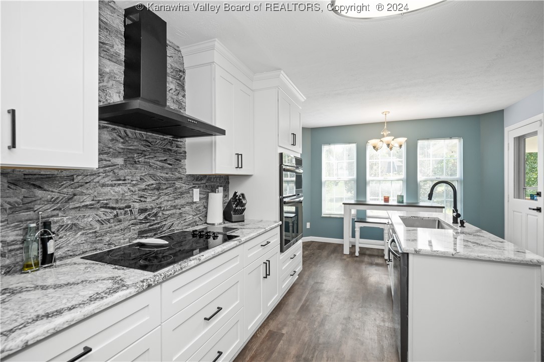 Hurricane, West Virginia 25526, United States, 3 Bedrooms Bedrooms, ,3 BathroomsBathrooms,Residential,Pending,43030