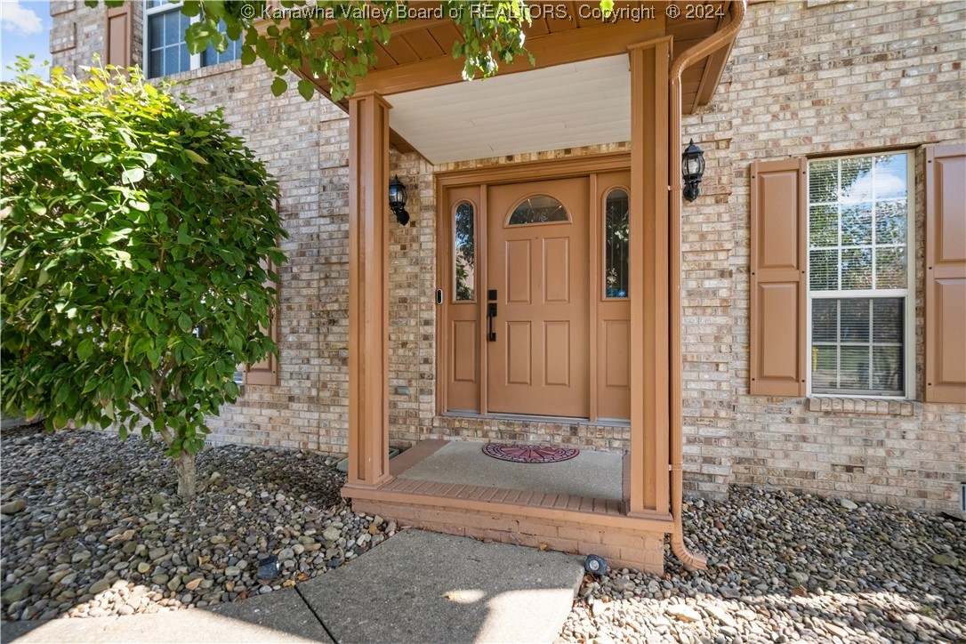 Hurricane, West Virginia 25526, United States, 3 Bedrooms Bedrooms, ,3 BathroomsBathrooms,Residential,Pending,43030