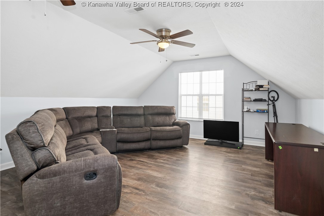 Hurricane, West Virginia 25526, United States, 3 Bedrooms Bedrooms, ,3 BathroomsBathrooms,Residential,Pending,43030