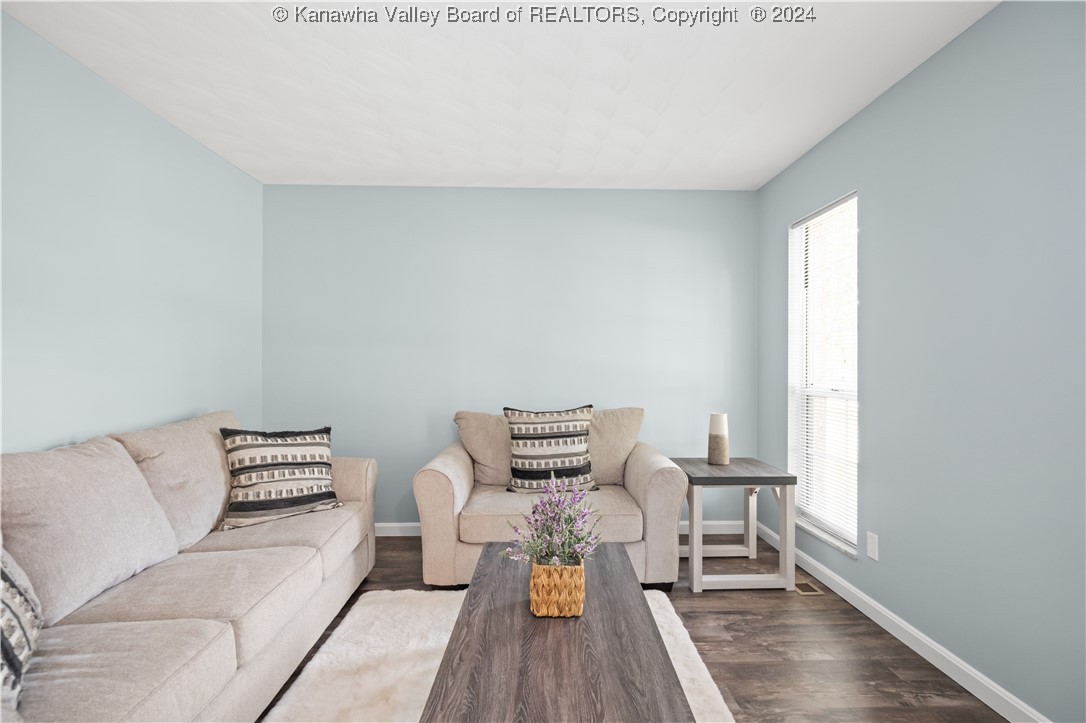 Hurricane, West Virginia 25526, United States, 3 Bedrooms Bedrooms, ,3 BathroomsBathrooms,Residential,Pending,43030