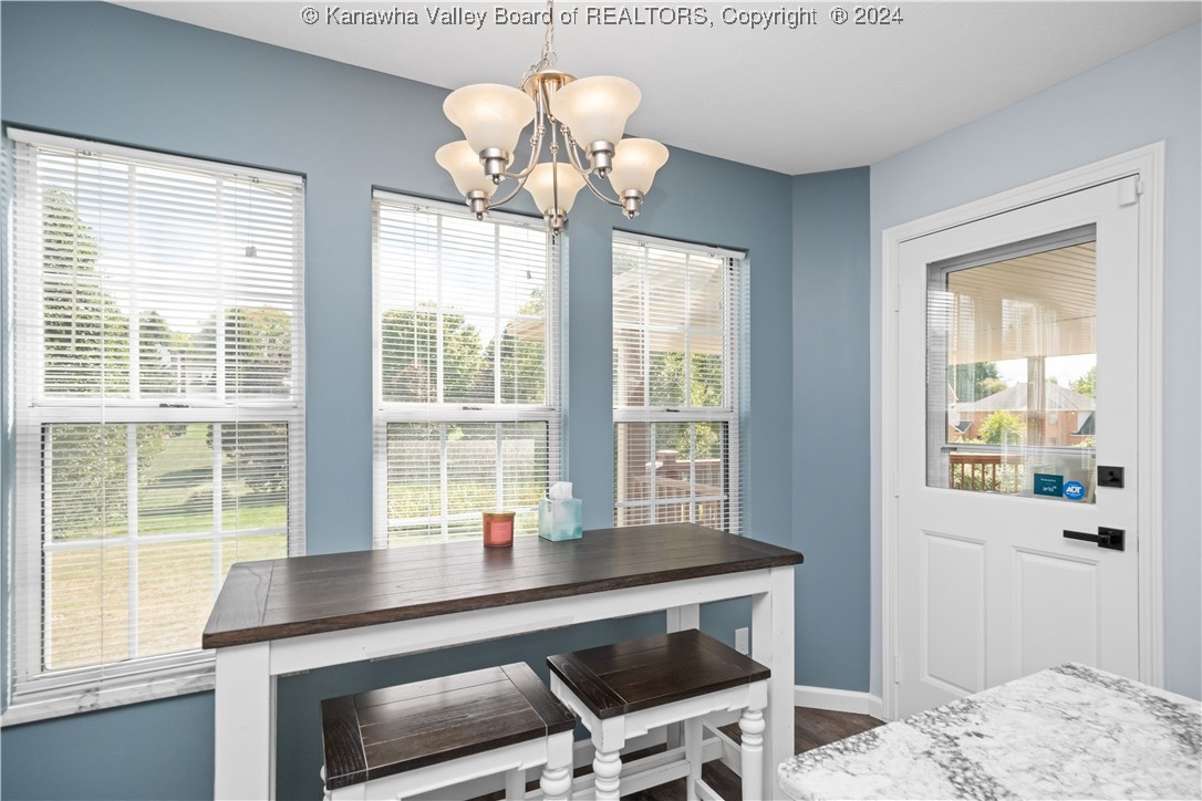 Hurricane, West Virginia 25526, United States, 3 Bedrooms Bedrooms, ,3 BathroomsBathrooms,Residential,Pending,43030