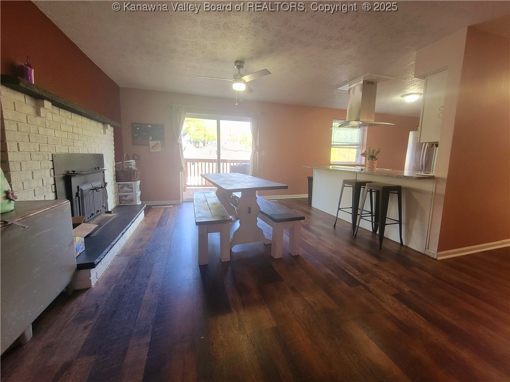 Charleston, West Virginia 25302, United States, 4 Bedrooms Bedrooms, ,3 BathroomsBathrooms,Residential,Active,112302