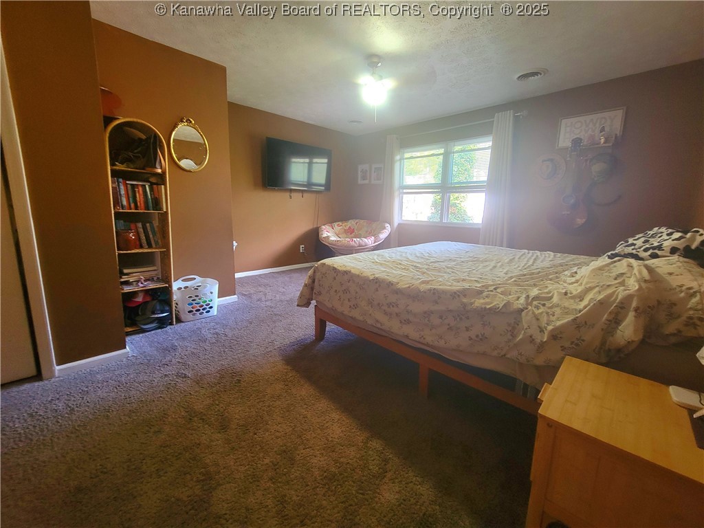 Charleston, West Virginia 25302, United States, 4 Bedrooms Bedrooms, ,3 BathroomsBathrooms,Residential,Active,112302