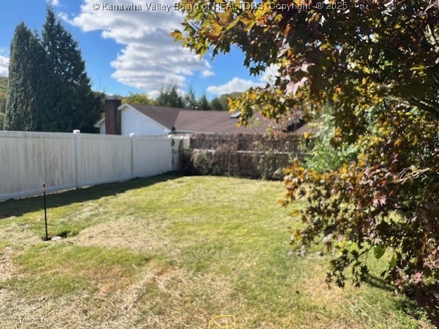 South Charleston, West Virginia 25303, United States, 2 Bedrooms Bedrooms, ,1 BathroomBathrooms,Residential,Active,225231