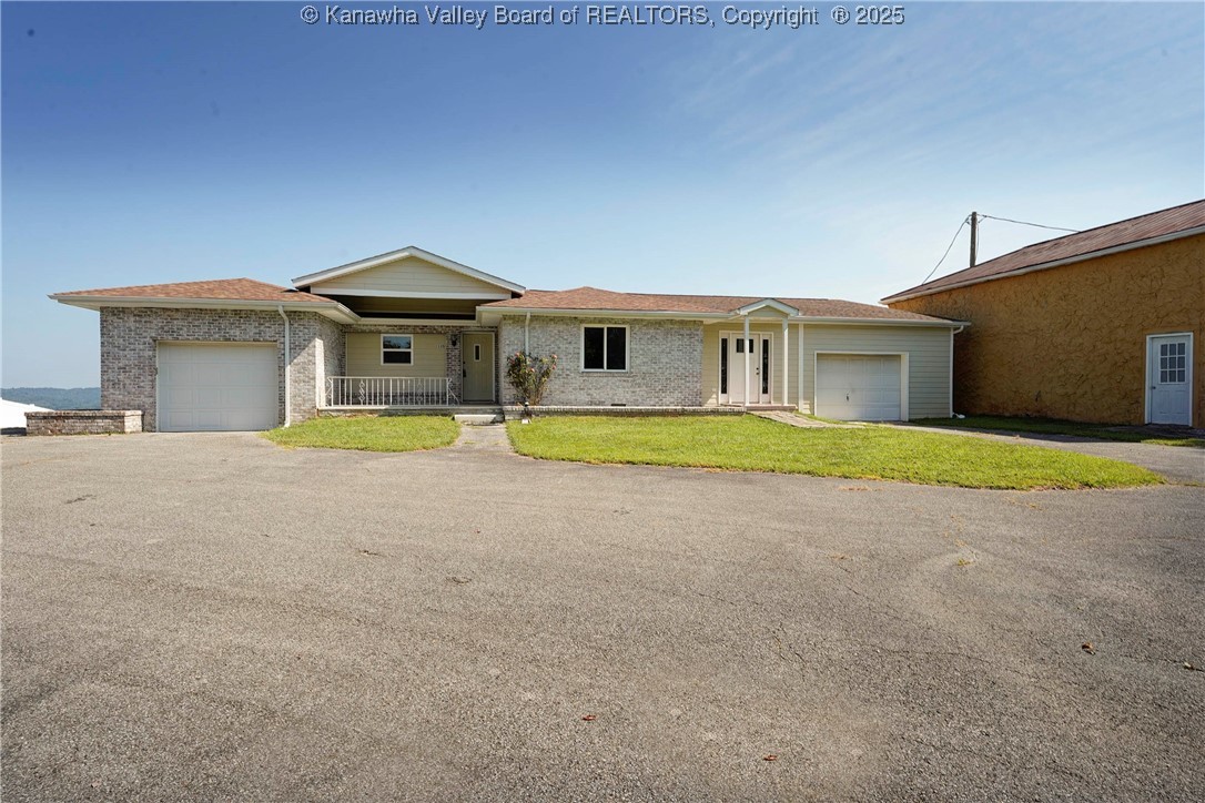 South Charleston, West Virginia 25309, United States, 4 Bedrooms Bedrooms, ,3 BathroomsBathrooms,Residential,Active,193858