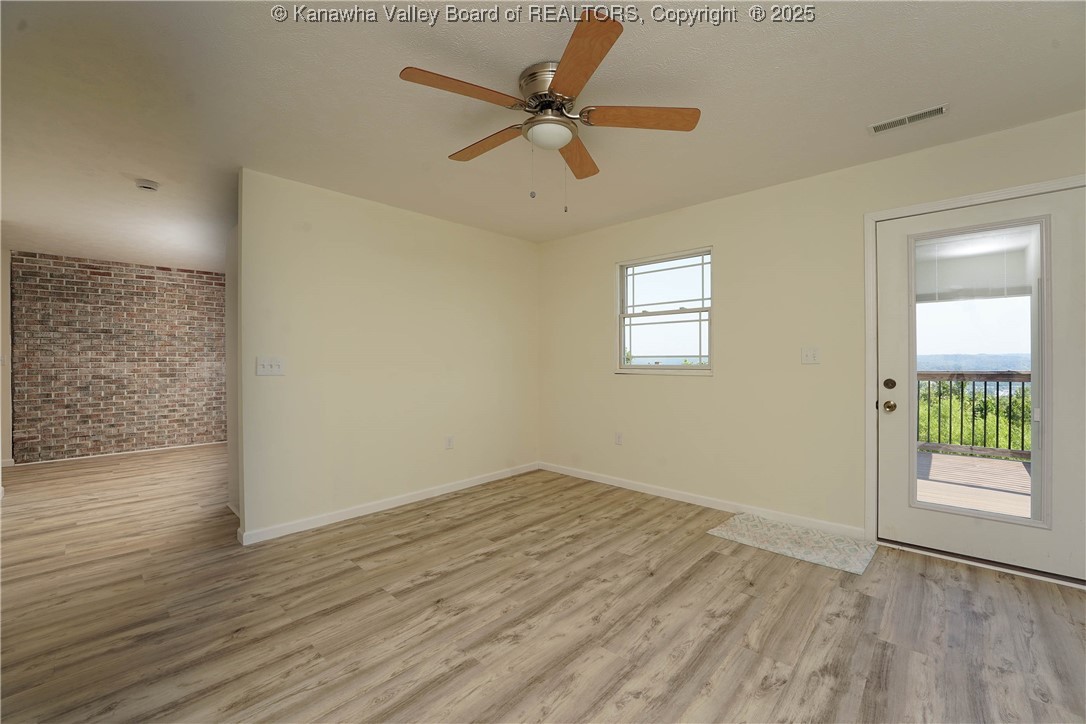 South Charleston, West Virginia 25309, United States, 4 Bedrooms Bedrooms, ,3 BathroomsBathrooms,Residential,Active,193858