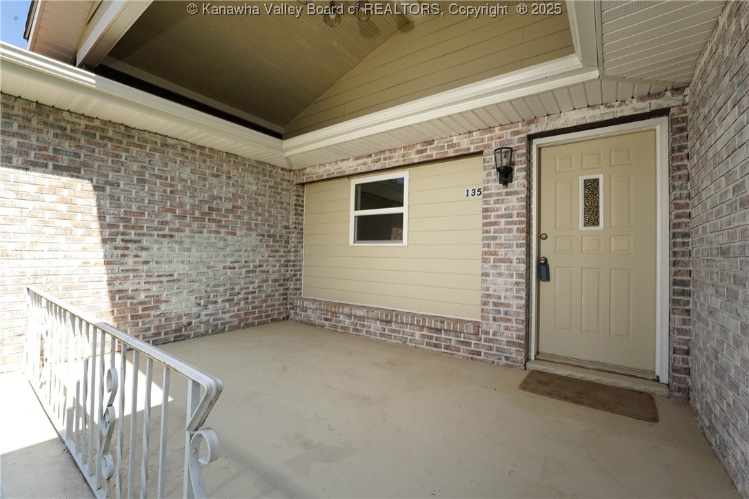 South Charleston, West Virginia 25309, United States, 4 Bedrooms Bedrooms, ,3 BathroomsBathrooms,Residential,Active,193858