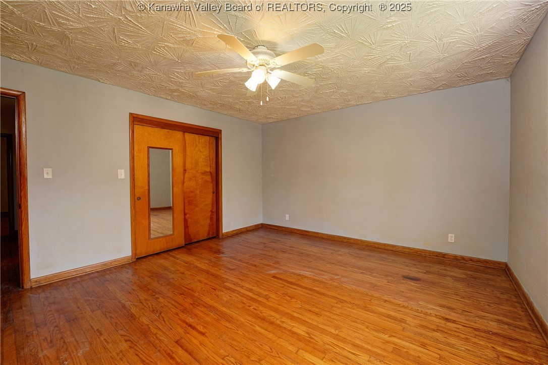 South Charleston, West Virginia 25309, United States, 4 Bedrooms Bedrooms, ,3 BathroomsBathrooms,Residential,Active,193858